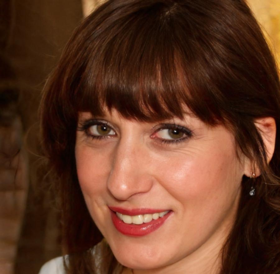 Sarah Weber, Automatisierungsspezialistin